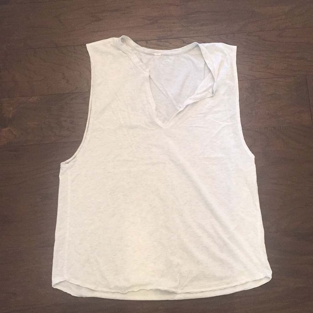 Lululemon muscle tank